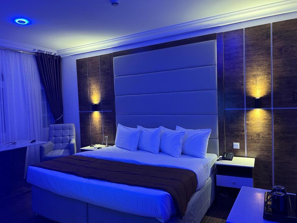 Presken White House Hotel 3*