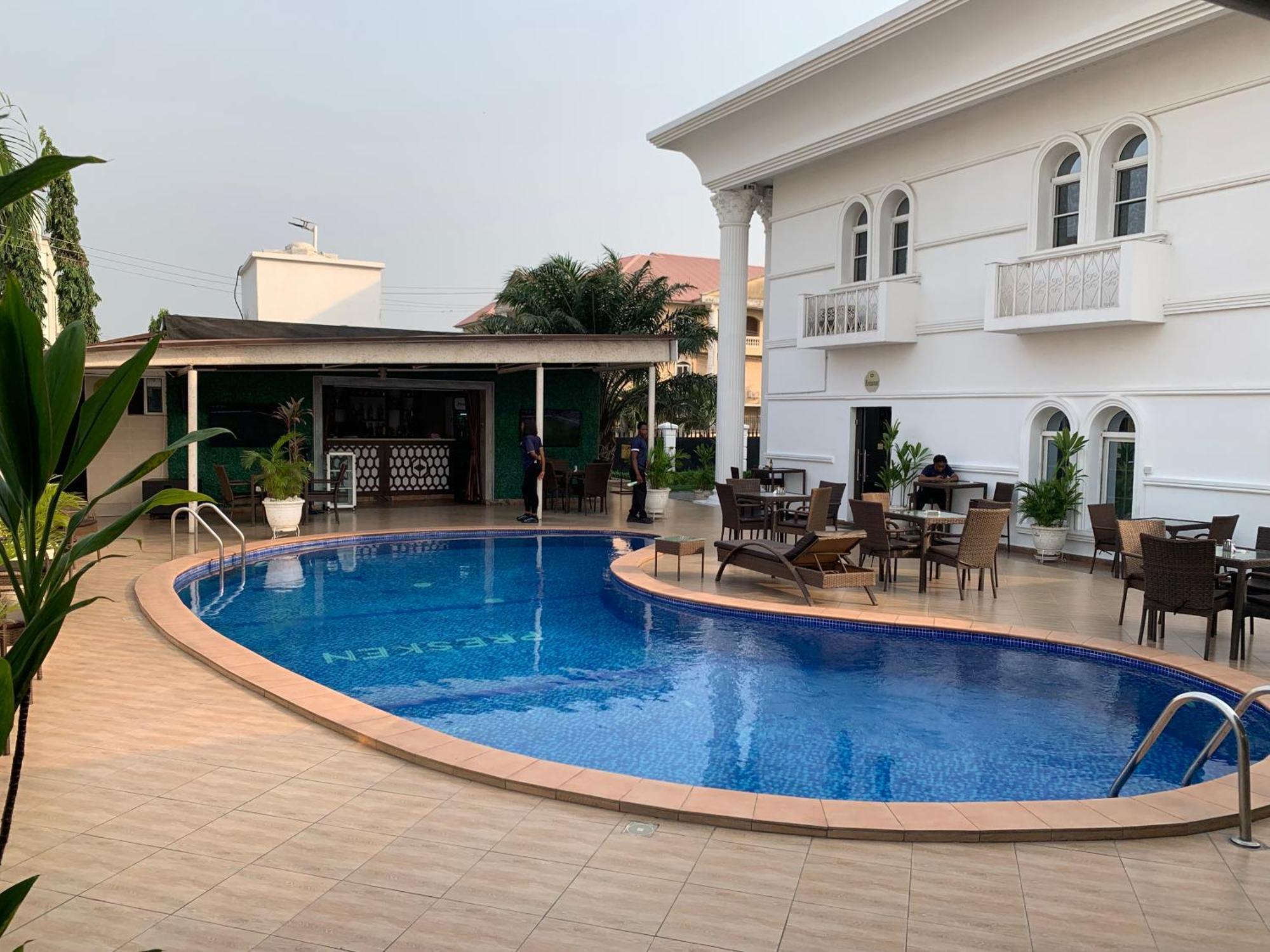 Presken White House 3*