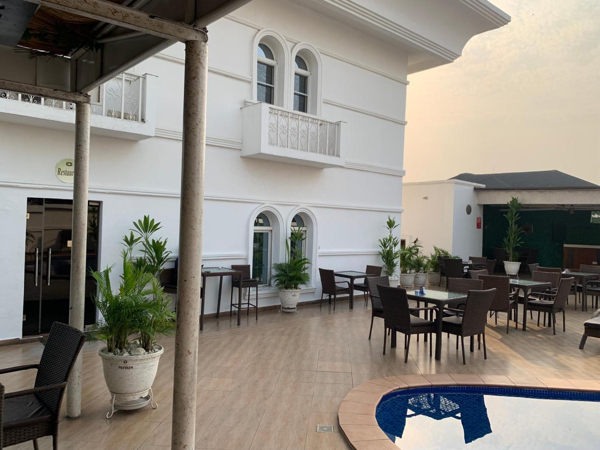 Hotel Presken White House 3*